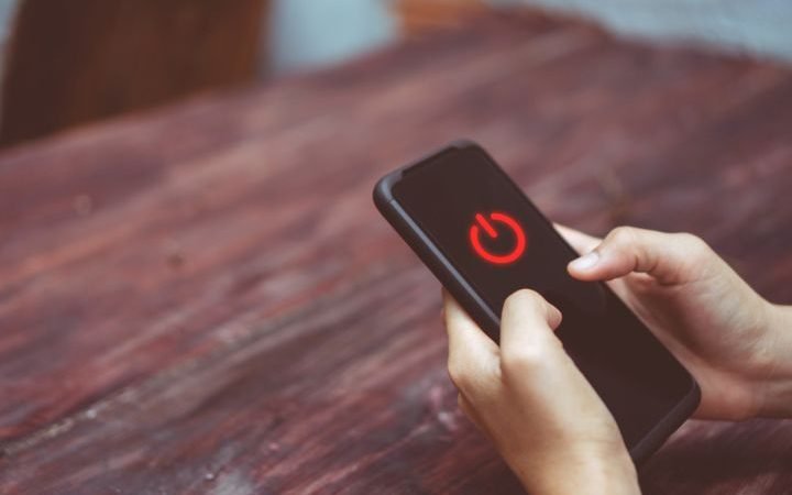 How to Switch On a Phone Without the Power Button: Easy Methods